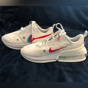 Women’s Brand New Nike Air 8.5